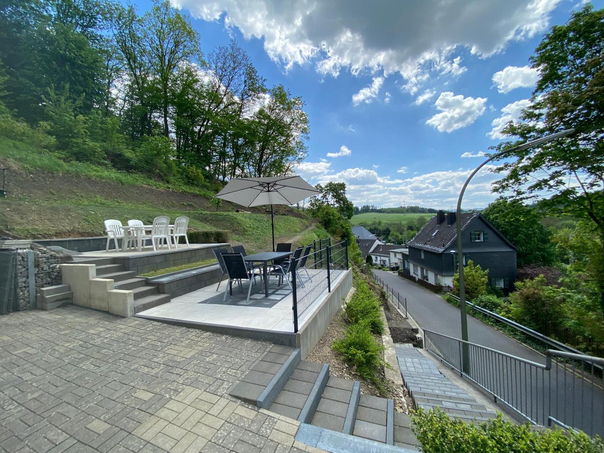 Lenne-Blick Ferienwohnung Finnentrop Exterior foto
